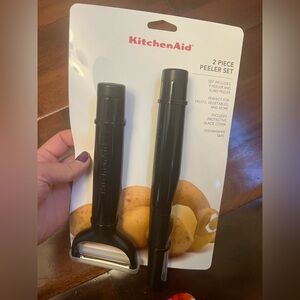 KitchenAid 2 Pc Peeler Set Black Y Peeler Euro Peeler for Fruits Vegetables New